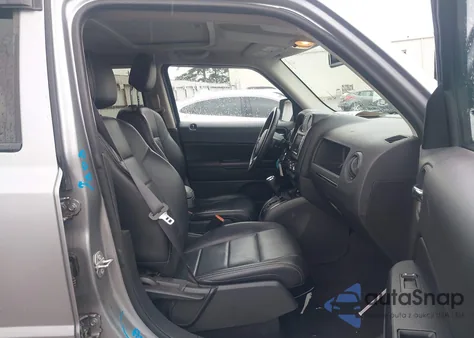 2017 Jeep Patriot High Altitude Fwd z USA, uszkodzony, nr VIN 1C4NJPFA5HD208035